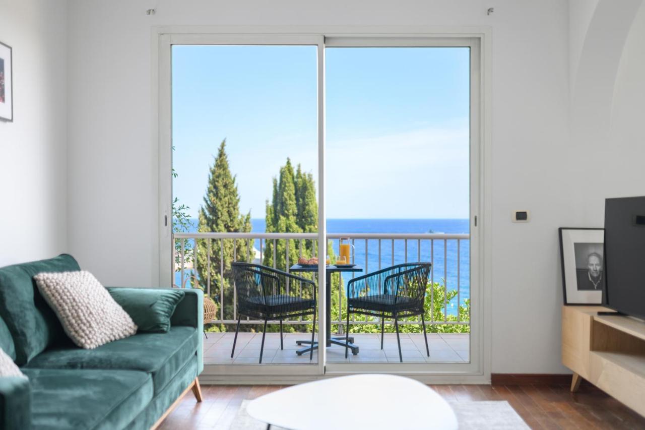 Apartment Proche Monaco, Vue Et Acces A La *